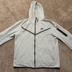 Nike Tech