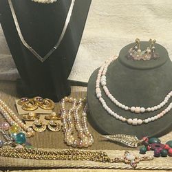 Vintage Jewelry Lot  Necklaces, Earrings Sets Brackets Ect 15  Pieces 