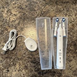 Oral-B Electric Toothbrush 