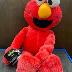 Elmo Plush. Item No 289 (Shopgoodwill)