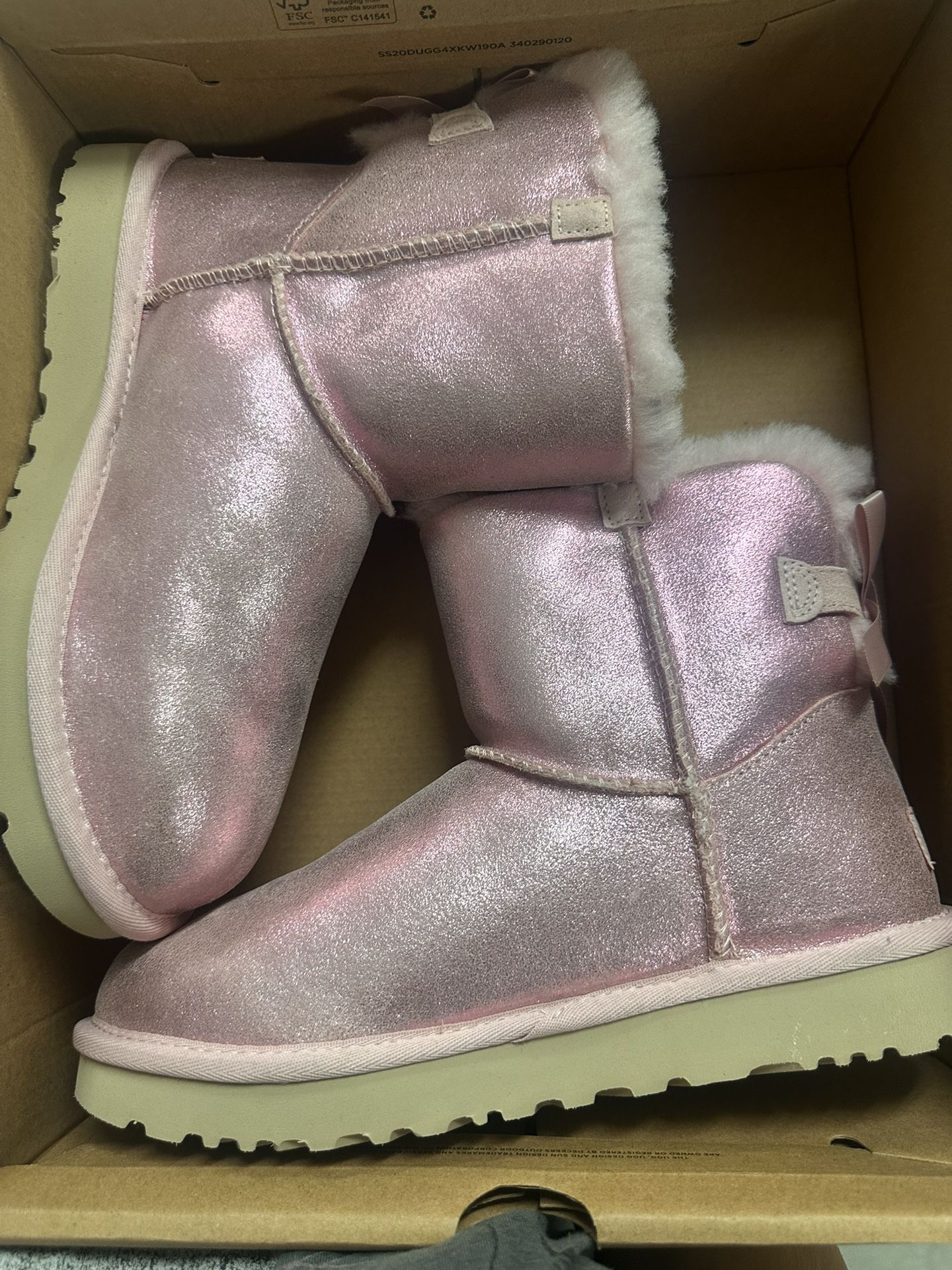 Ugg Bailey Bow 