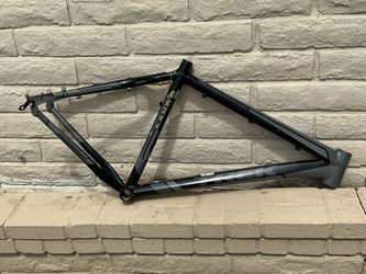 Trek Six Series Mountain Bike Frame 19.5” Aluminum Hardtail MTB