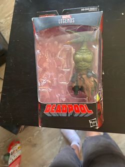 Build a figure only marvel legends