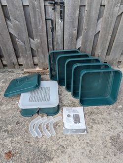 VermiHut Plus Worm Compost Bin