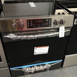 New Scratch And Dent Frigidaire Gallery 5 Burner Glass Top Black Stainless Steel Slide In Range. 1 year Warranty 
