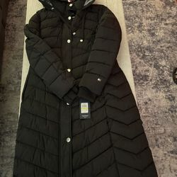 Brand New Tommy Hilfiger Women Medium 
