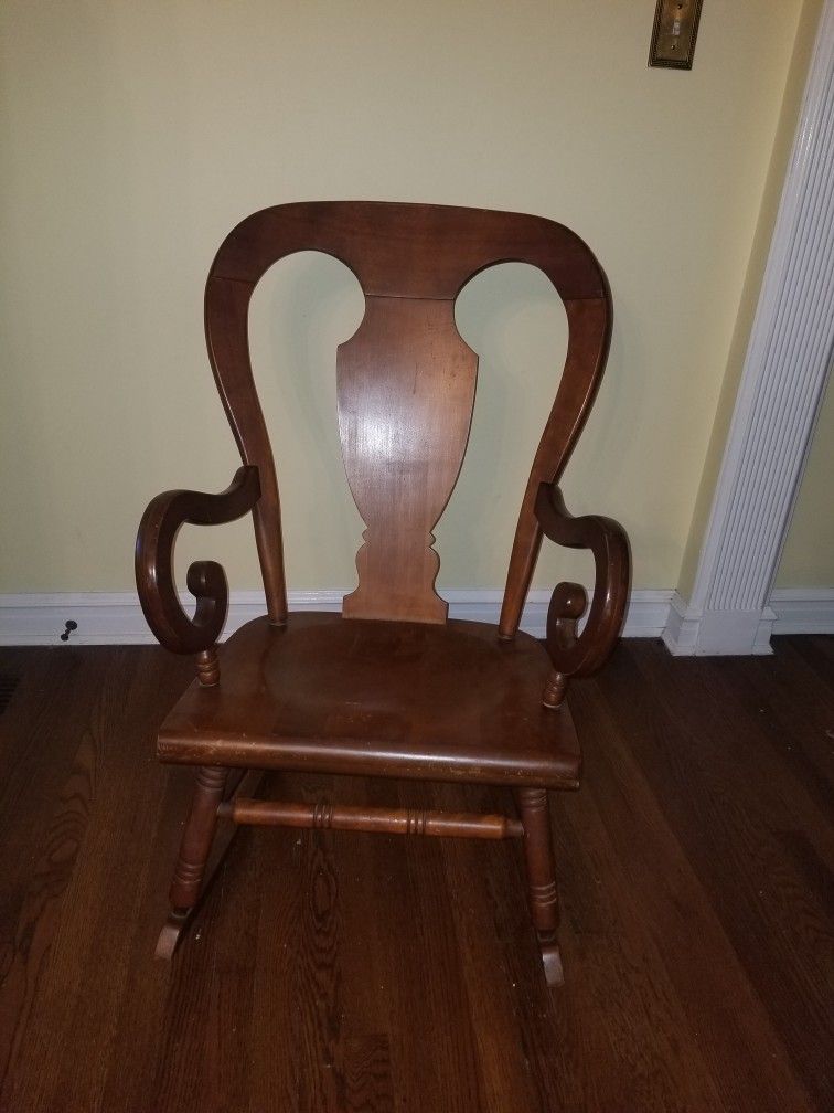 Rocking Chair 