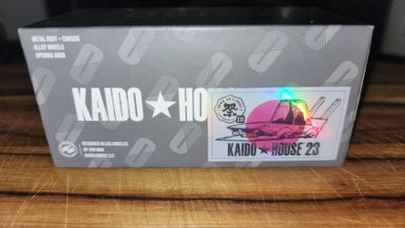 LTD EDN Kaido House x Mini GT 1/64 Carbon Fiber Datsun 510