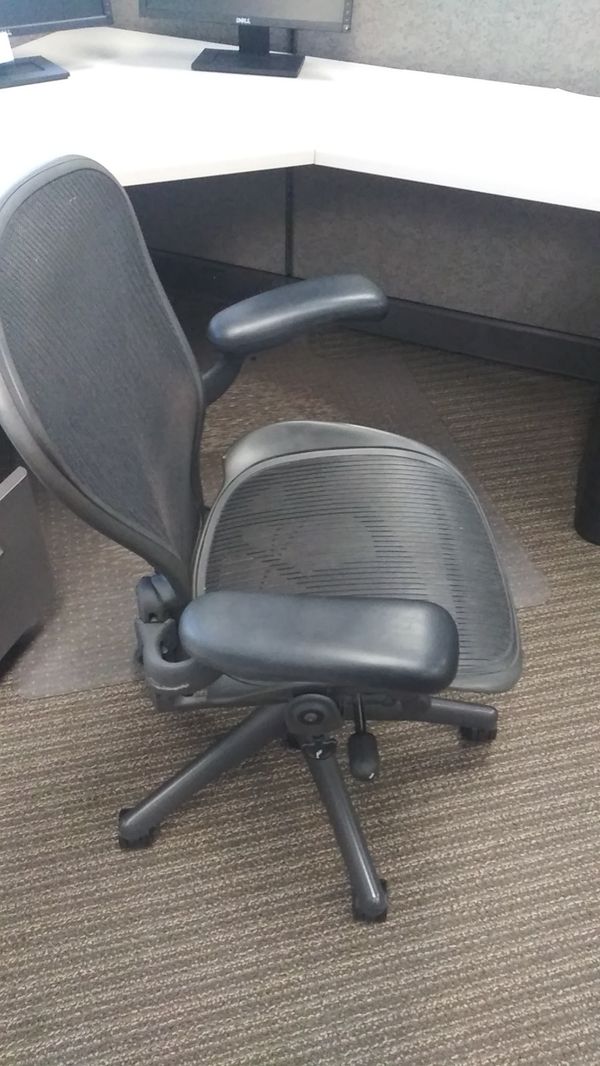 Herman Miller Studio Chair for Sale in Lake Forest, CA