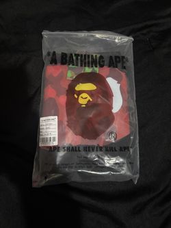 T shirt: Bape