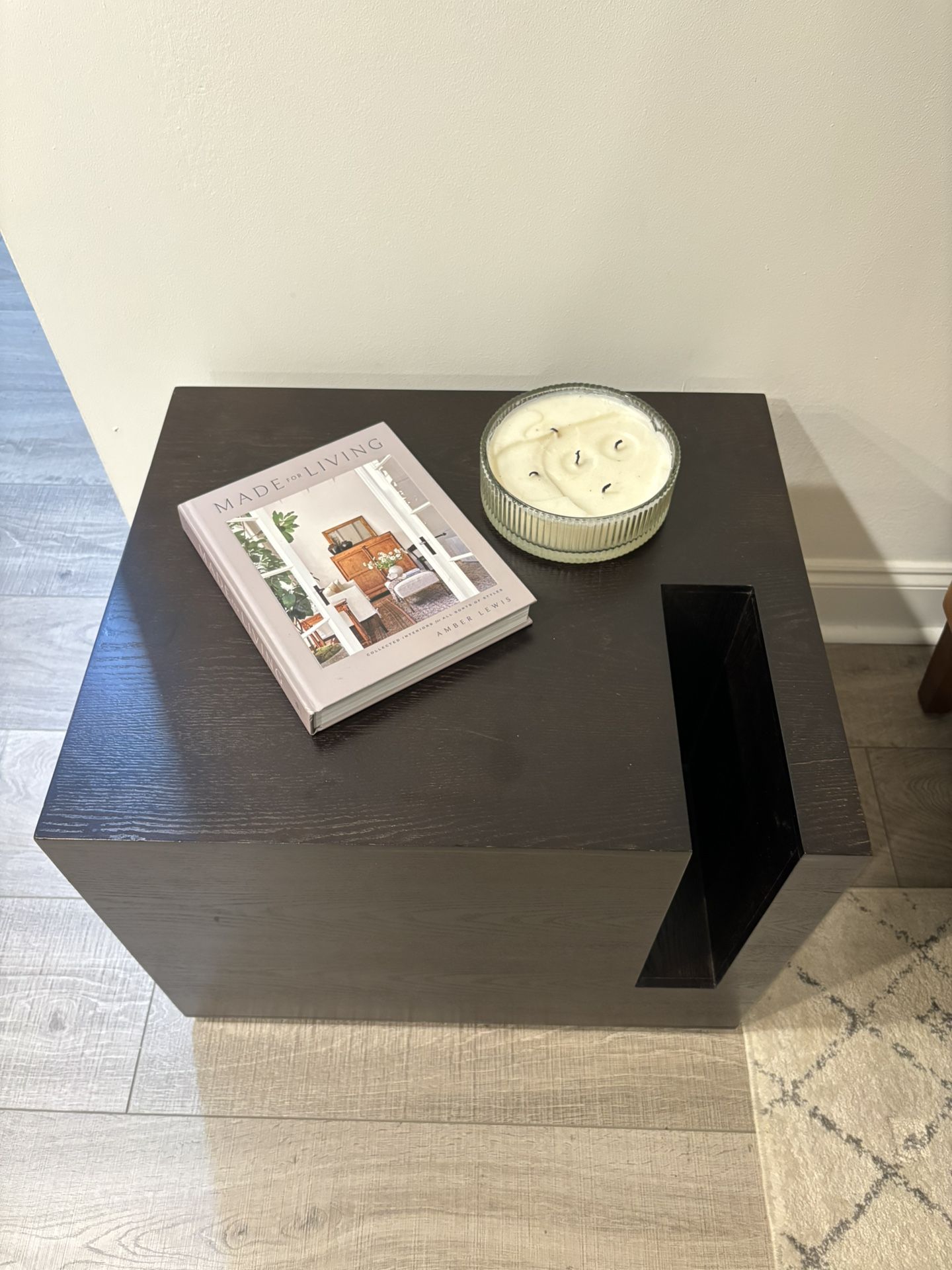 Black Modern Coffee Table/Side Table With Magazine Holder 