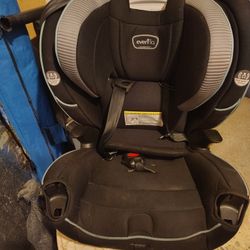 Graco Car Seat. Great Condition 