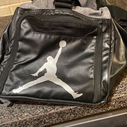 Jordan Light Weight Duffel Bag 