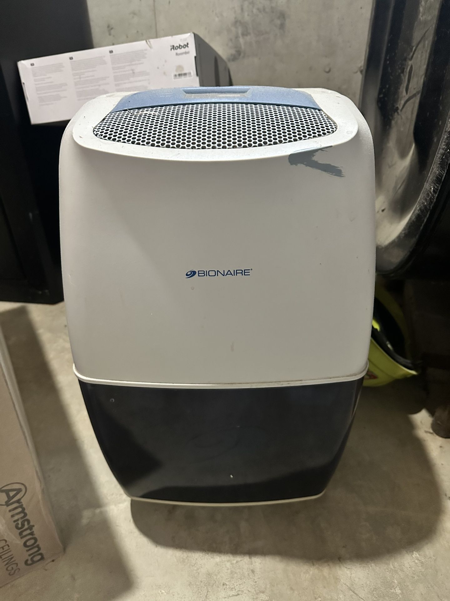 Dehumidifier 