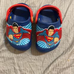 Crocs  (Superman) Sz C4
