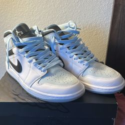 Jordan 1 Mid SE “ice Blue”