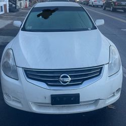 Nissan Altima 2011 