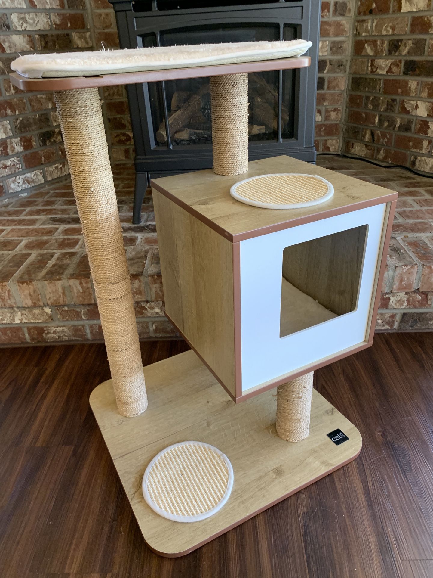 Catit Vesper Base Cat Tree Oak for Sale in Puyallup, WA OfferUp