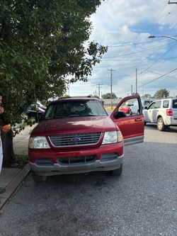 2004 Ford Explorer