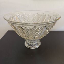 Vintage Jeannette Glass Feather Punch Bowl