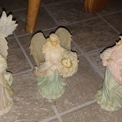 Set Of Vintage Porcelain Angels One With Small Clock