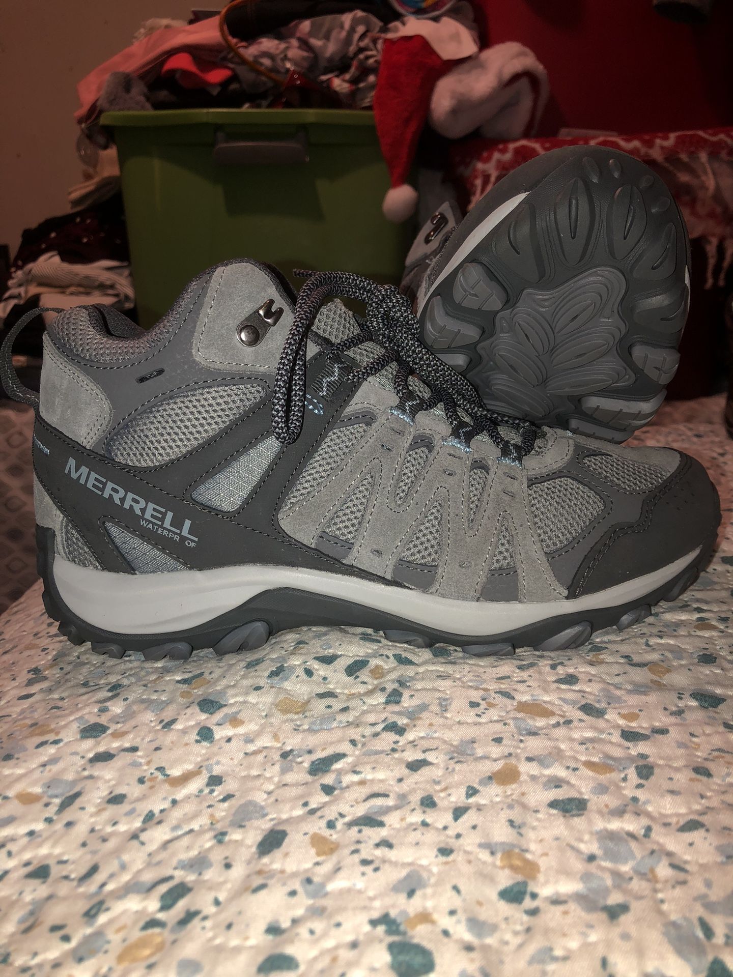 Women’s Merrell Hiking Boots(little Cut)