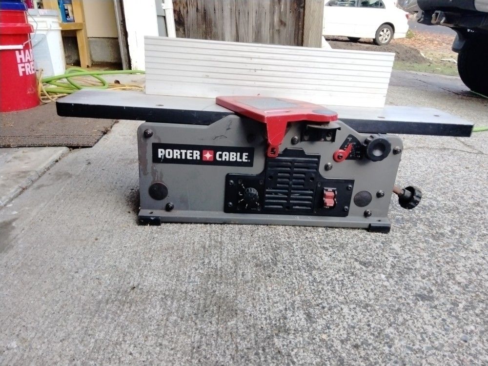 Porter-Cable PC160JT 10 Amp 6 In. Variable Speed Jointer