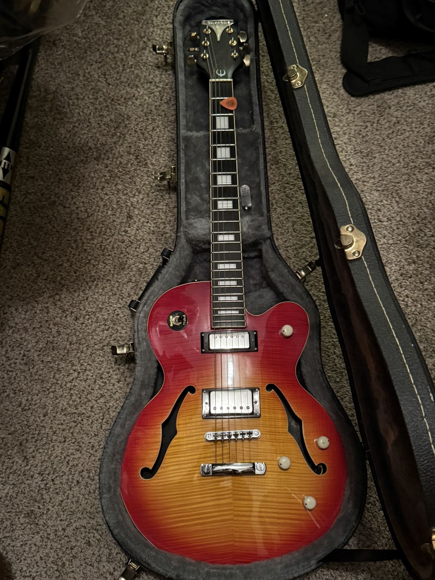 Professional Epiphone AlleyKat Electric Guitar
