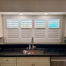 Custom Wood Plantation Shutters-  Installers near you, Free Estimates & Quick Quotes! Verified & Licensed Company. Persianas de Madera