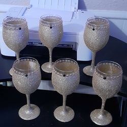 Tall Gold Glitter Wine Glasses