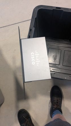 Cisco SF-100-24 24 Ports 10/100 Switch 