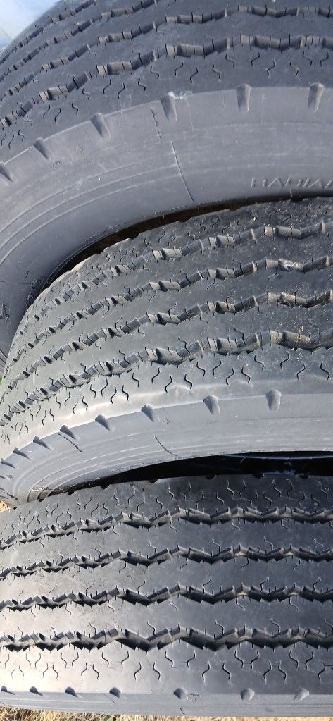 Michelin Pilot AZA 225/70R19.5