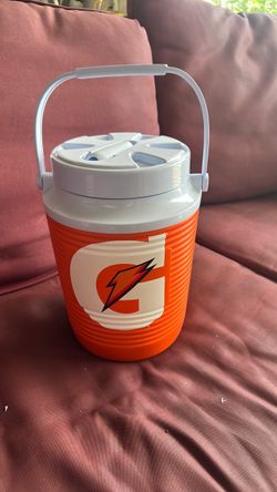 Gatorade cooler drink