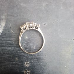 3 Diamond Ring 14k With Jewelers Mark 