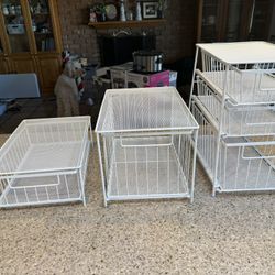 Under Cabinet/sink Drawers 