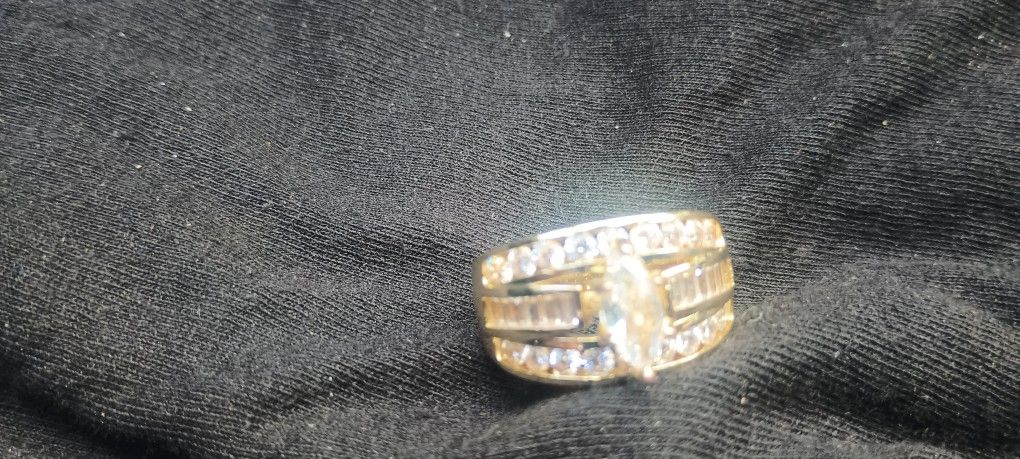 Nice Ring With Cubic Zircon