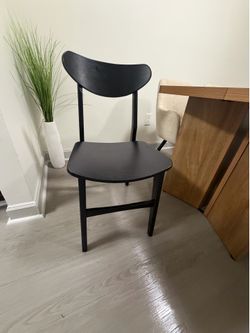 Side wood black chairs