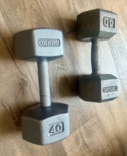 VINTAGE IVANKO Set of Cast Iron Hex Dumbbells of 40 pounds each. Total: 80lbs