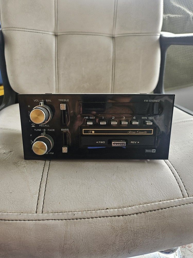 Buick Regal Stereo for Sale in Los Angeles, CA OfferUp