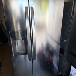 Lg refrigerator