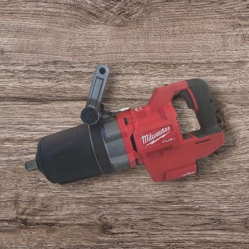 M18 FUEL™ 1" D-Handle Ext. Anvil High Torque Impact Wrench w/ ONE-KEY