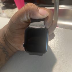 Apple Watch (comes With Charger ) 
