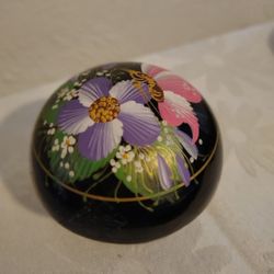 Black Laquere Hand Painted Wooden Trinket Box Vintage 
