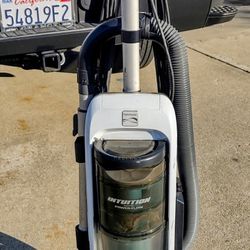 Kenmore Intuition with Power-Flow Direct Drive Beltless System & True HEPA Filter Vacuum Cleaner - Model 116. (contact info removed)6
