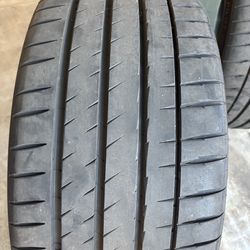 Michelin pilot sport 4S   265/35/21