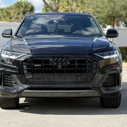 2021 Audi Q8