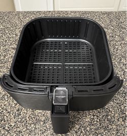 Cosori 5.8QT Air Fryer – $50 l | Pickup Only, No Viewings