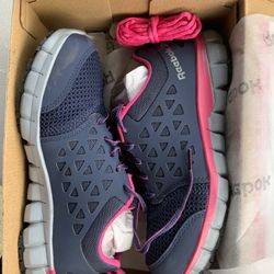 Reebok Shoes - Women’s 9