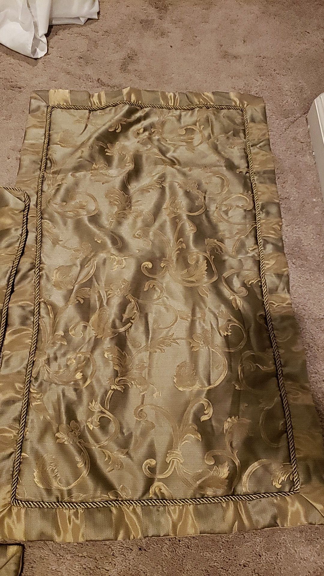 New pillow shams 2 of each style