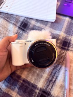 Sony ZVE 10